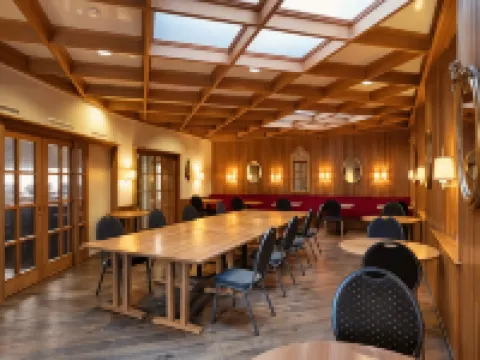 โรงแรมเครบส์ โรงแรมในอินเทอร์ลาเคิน