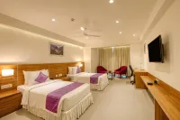 Lilac Hotel, 5th Block