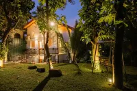 Colonial Residence Kandy Villa Hotels near EX MOBILE