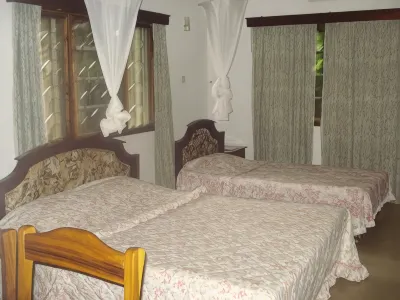 Kitolie Home and Lodge Hotel a 