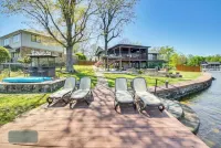 Modern Lakefront Property