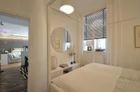Asante-Design-Apartment Deluxe - Very Central - Homestays