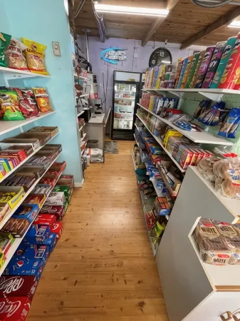 Sugarloaf Mountain Motel Отели рядом с достопримечательностью «Fourth Ward School Museum»