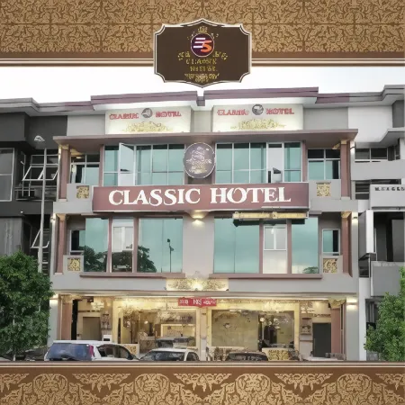 Ghazrin's Classic Hotel JB Отели рядом с достопримечательностью « Larkin Sentral»