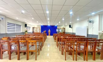 Flora Quy Nhon Hotel