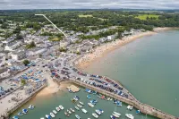 Ivydene - Beautiful Cottage, Stone Throw from Beach, Wonderful Sea Views - 3-Star