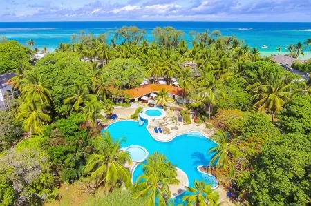 Diani Sea Resort - All Inclusive Отели рядом с Аэропорт Юканда