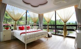 Full House Bed and Breakfast
