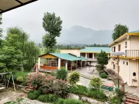 Pops Hotel and Restaurant Hotels in Palampur