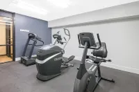 Days Inn by Wyndham Sioux Falls Airport - Gym