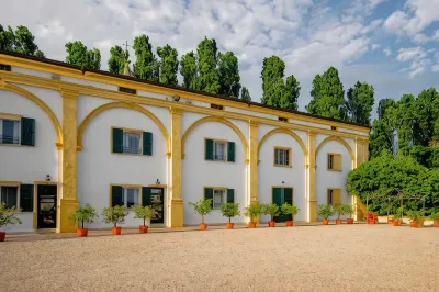 Agriturismo Il Leone Della Torre Hôtels à : Concamarise