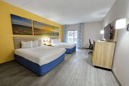 Days Inn by Wyndham Berlin Meriden Отели в г. Берлин