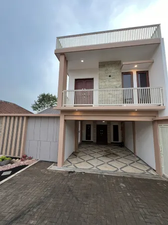 Villa Omah Tani Отели в г. Junrejo