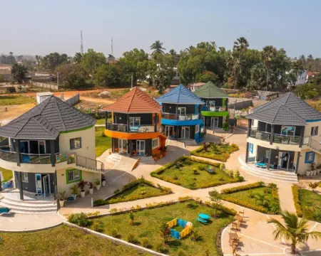 Sea-Front Suite - Sleeps 3 - Balcony - Pool Hotels in Bakau