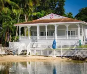 Amoray Dive Resort Hotels near Phantom Fireworks of Key Largo