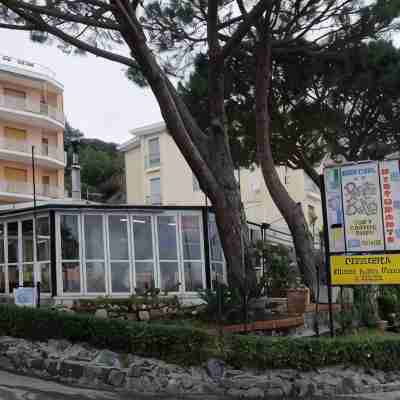 Hotel Puntabella Hotel Exterior