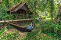 Khao Sok Riverside Cottages Hotels in 