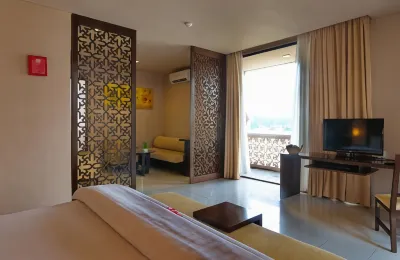 The Pade Hotel Hotel dekat BINTANG EMPAT GROSIR & ECERAN BUAH