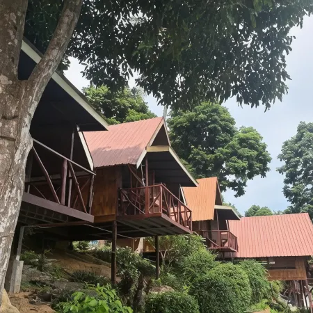 Phi Phi Ingphu Viewpoint Hotel