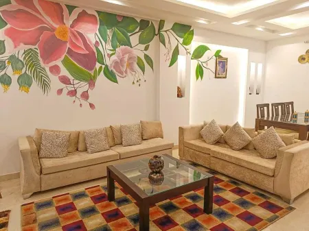BnBBuddy Stupendous Home In Shalimar Bagh