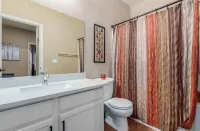 Pilot's Lounge - 2 miles from Chandler Municipal Airport Hotels near Safeway