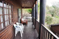 Viewpoint Lodge & Safari Tours