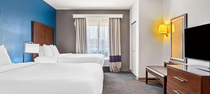 Comfort Suites Lindale スミスのホテル