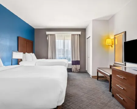 Comfort Suites Lindale リンデールのホテル