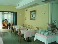 La Perla B&B Hotel - parking