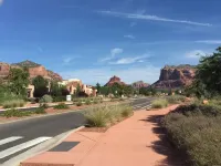 Peace calling? Stargaze on Roof Deck, Red Rock Views to Relax, Sip & Enjoy!