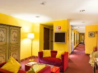Hotel Alpi Resort Hotels near Museo del Risorgimento