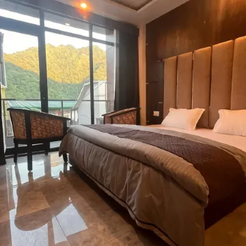 Hog - House of Gypsy