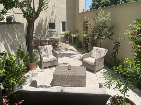 Maison du canal du midi Отели рядом с достопримечательностью «Castle Auzias»