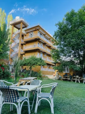 Karakorum View Hotel Karimabad Hunza