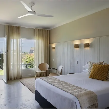 South Pacific Palms Motor Inn