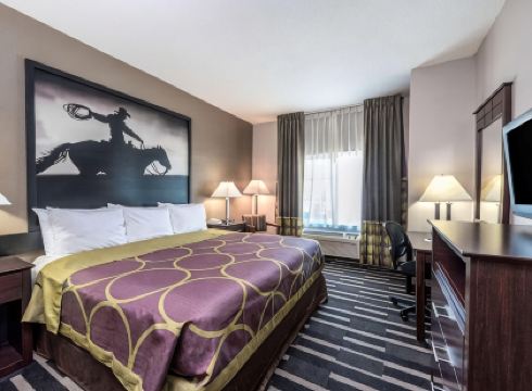 Super 8 by Wyndham Fort Worth North