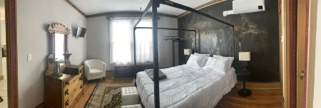 Park Place Row House Unit 2 Отели в г. Женева