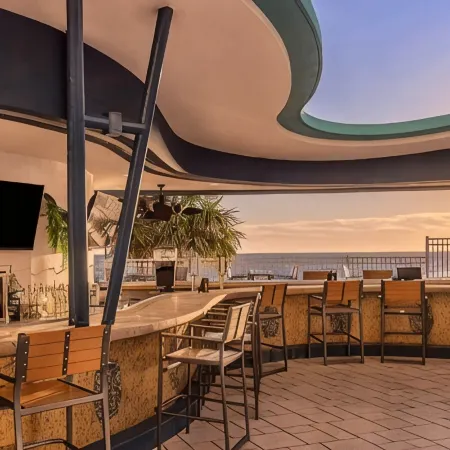 Wyndham Ocean Walk. 2 BR DELUXE--Spacious! GREAT Amenities! Lazy River/4 pools!