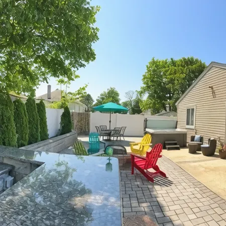 Beautiful home close to the beach with hot tub
