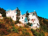 Jaishnavi Homestay and Restaurant Bhaloo's Village Camp & Cafe - Mukteshwar, Nainital 주변 호텔