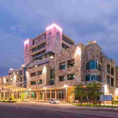 프로테아 호텔 바이 메리어트 가보론 마사 스퀘어 Hotel Exterior