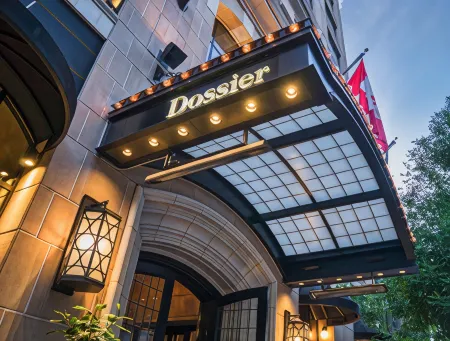 Dossier Отели рядом с достопримечательностью «KIDD's Toy Museum»