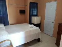 Apartahotel Next Nivel - Queen Room with A/C - 2-Star