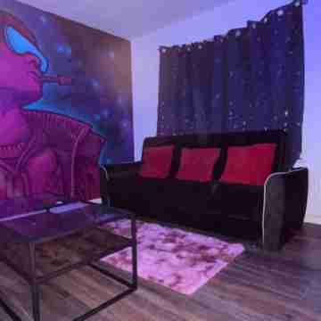 2bedaptlongstaydiscounts6+guestswi-fimodernbusinessfamilyleisurefinchley Others