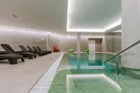 Hotel Euro Moniz - Pools
