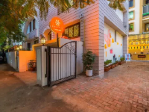 Zostel Pune (Viman Nagar) Hotels near Pune Airport