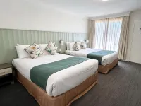 Bathurst Motor Inn - Pools