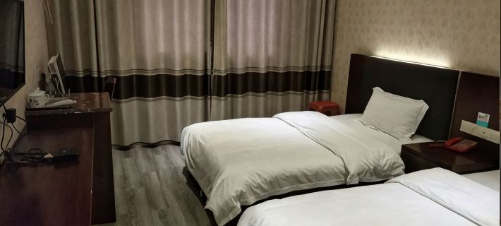 Yongfeng Yongji Business Hotel Отели в г. Юнфен
