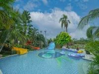 Jamboo Kingdom Hotel & Resort - Pools