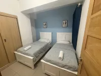 2Br Beach Apartment -Pool and Balcony- 4 Min to Beach - 2-Star